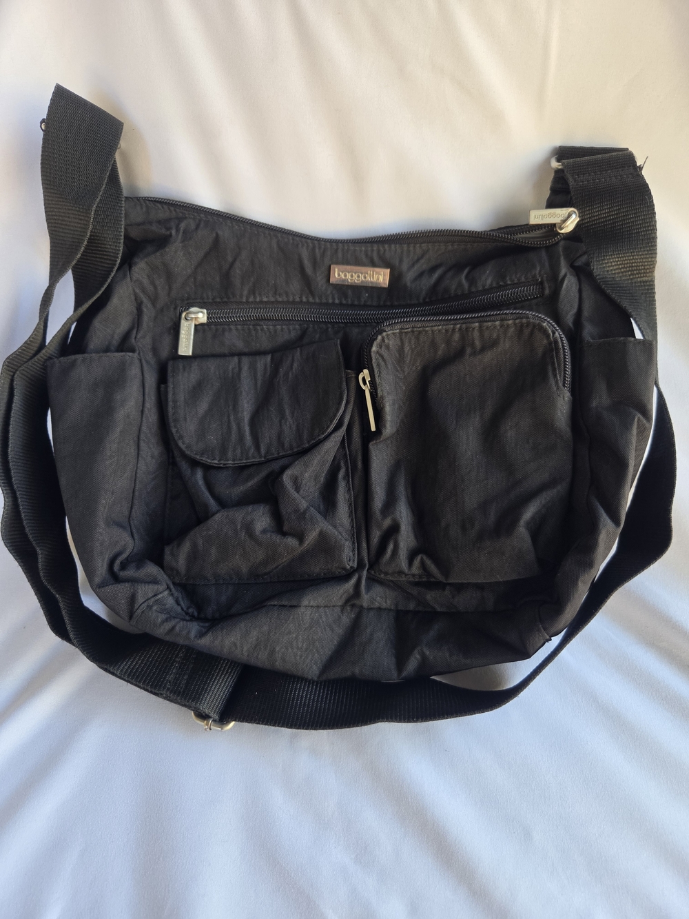 Baggallini Black Nylon Messenger Crossbody with Multiple Pockets